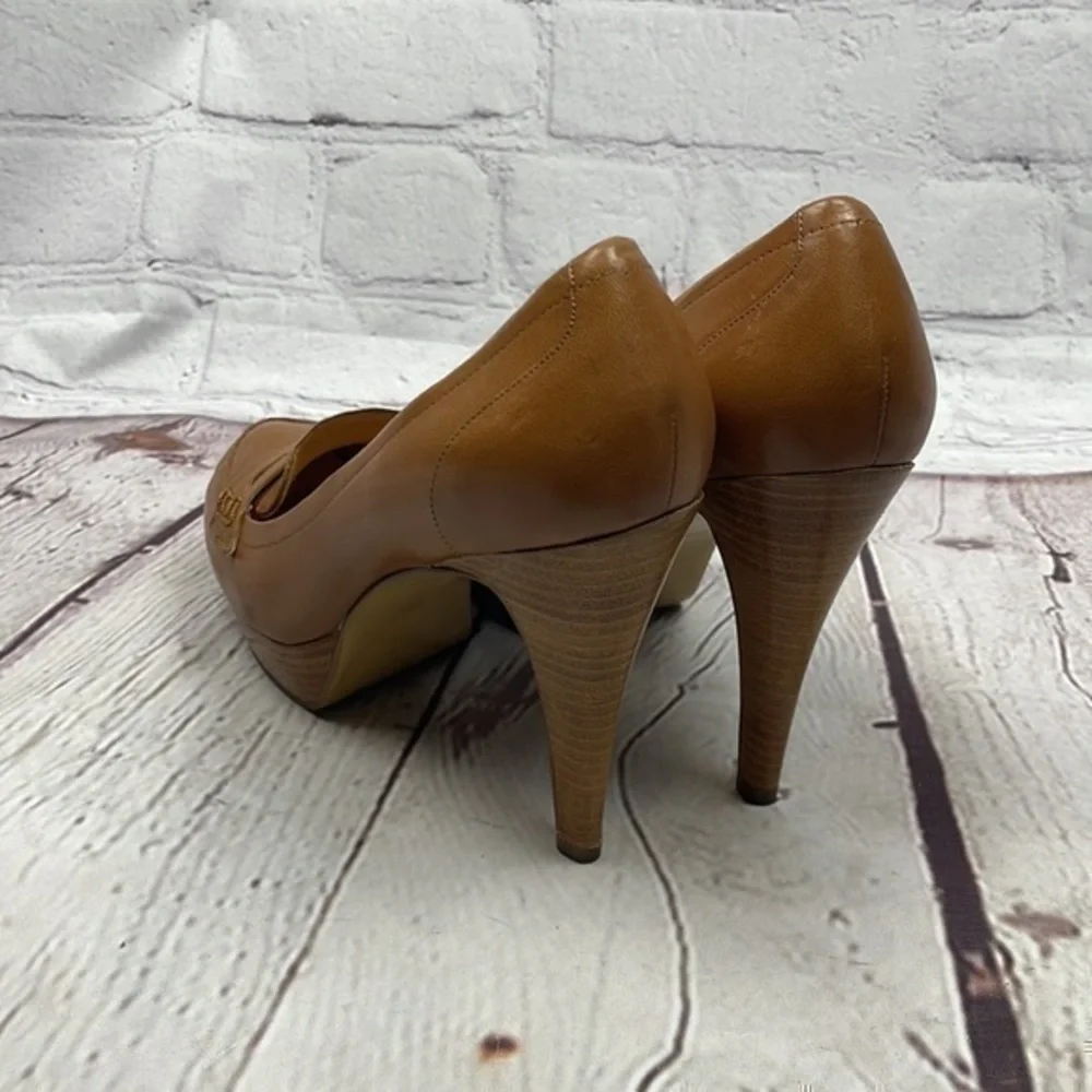UEC Nine West platform tan loafer leather heels size 8.5